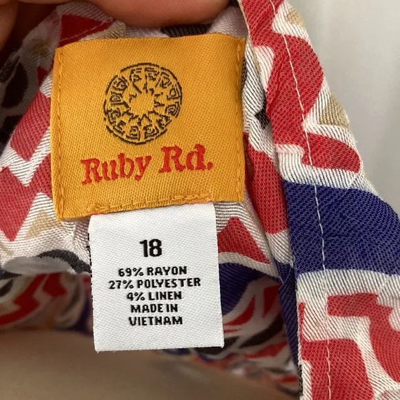 Ruby Rd. Spring Shirt - Picture 2 of 2